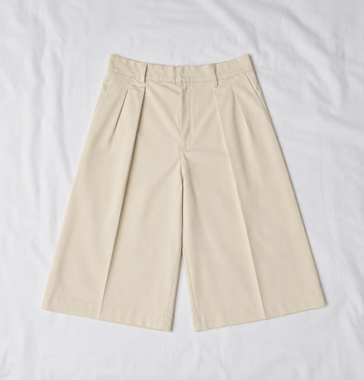Beige Pleated Jorts
